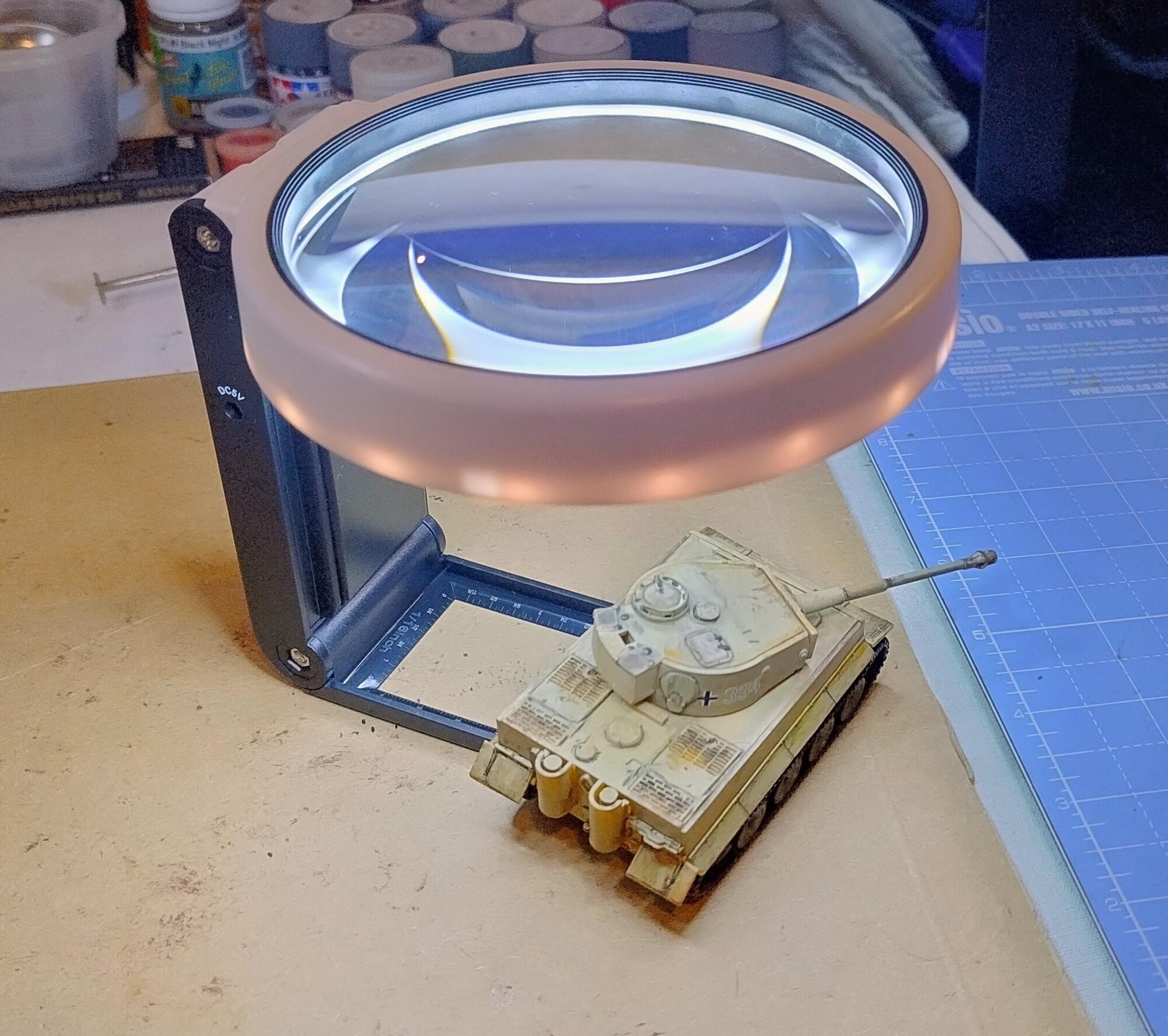 Click image for larger version  Name:	Magnifyer with light.jpg Views:	0 Size:	405.1 KB ID:	1241635