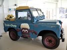 Shaun_the_Sheep's_Landrover_(51382380373).jpg