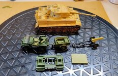 Click image for larger version  Name:	willys jeep group with tiger tank.jpg Views:	0 Size:	412.3 KB ID:	1237660