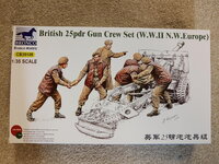 Bronco 1-35 British 25 Pounder Crew.jpg