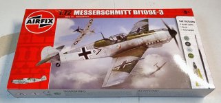 airfix me109 nov25 orig box (1).jpg
