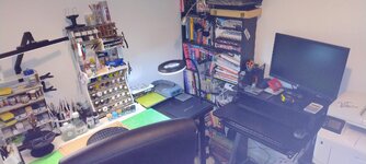 model making desk larger 25nov24 (6).jpg