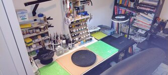 model making desk larger 25nov24 (5).jpg