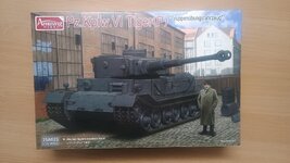 Click image for larger version  Name:	GuP tanks (2) - Copy.jpg Views:	0 Size:	232.1 KB ID:	1258819