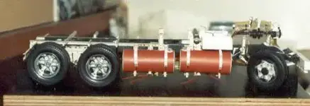 38275822EEKSmy_ph copy.webp